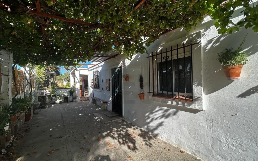 ¡OPORTUNIDAD ÚNICA! Finca de 2.400 m²&hellip;
